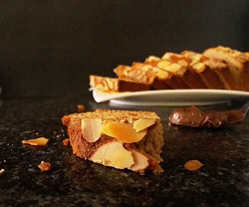 Speculoos ( aka Biscoff ) Bread with Almonds