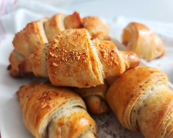 Cacio e Pepe Crescents