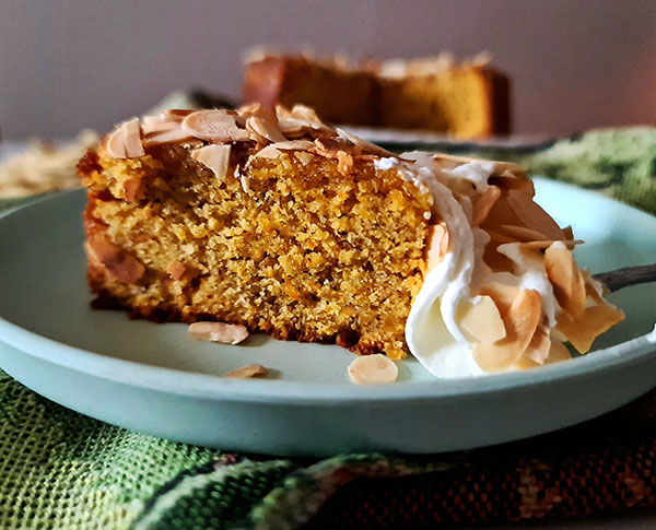 Traditional Venetian Carrot and Almond Cake