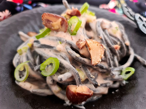 Creamy Chestnut Spaghetti