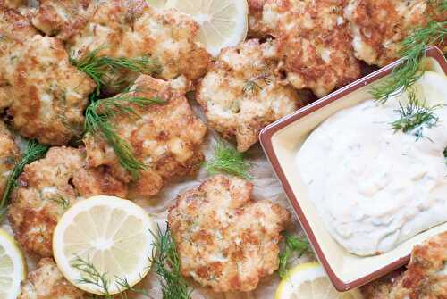 Low-carb cheesy chicken fritters