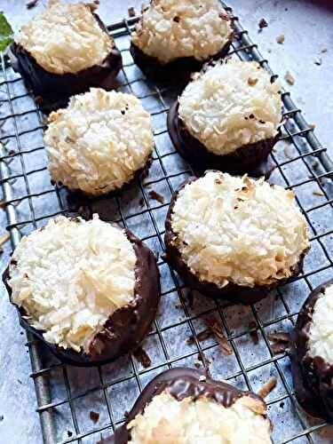 Elsa's chocolate dipped macaroons