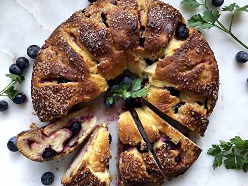 Blueberry & lemon curd ring (gluten-free)