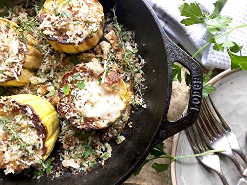 Baked delicata egg cups