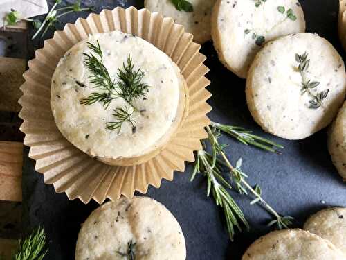Gluten-free (or not) rosemary parmesan shortbread crackers