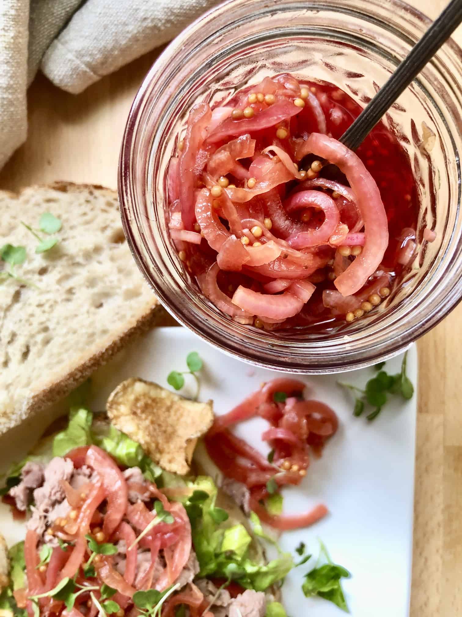 Sweet & sour pickled onions