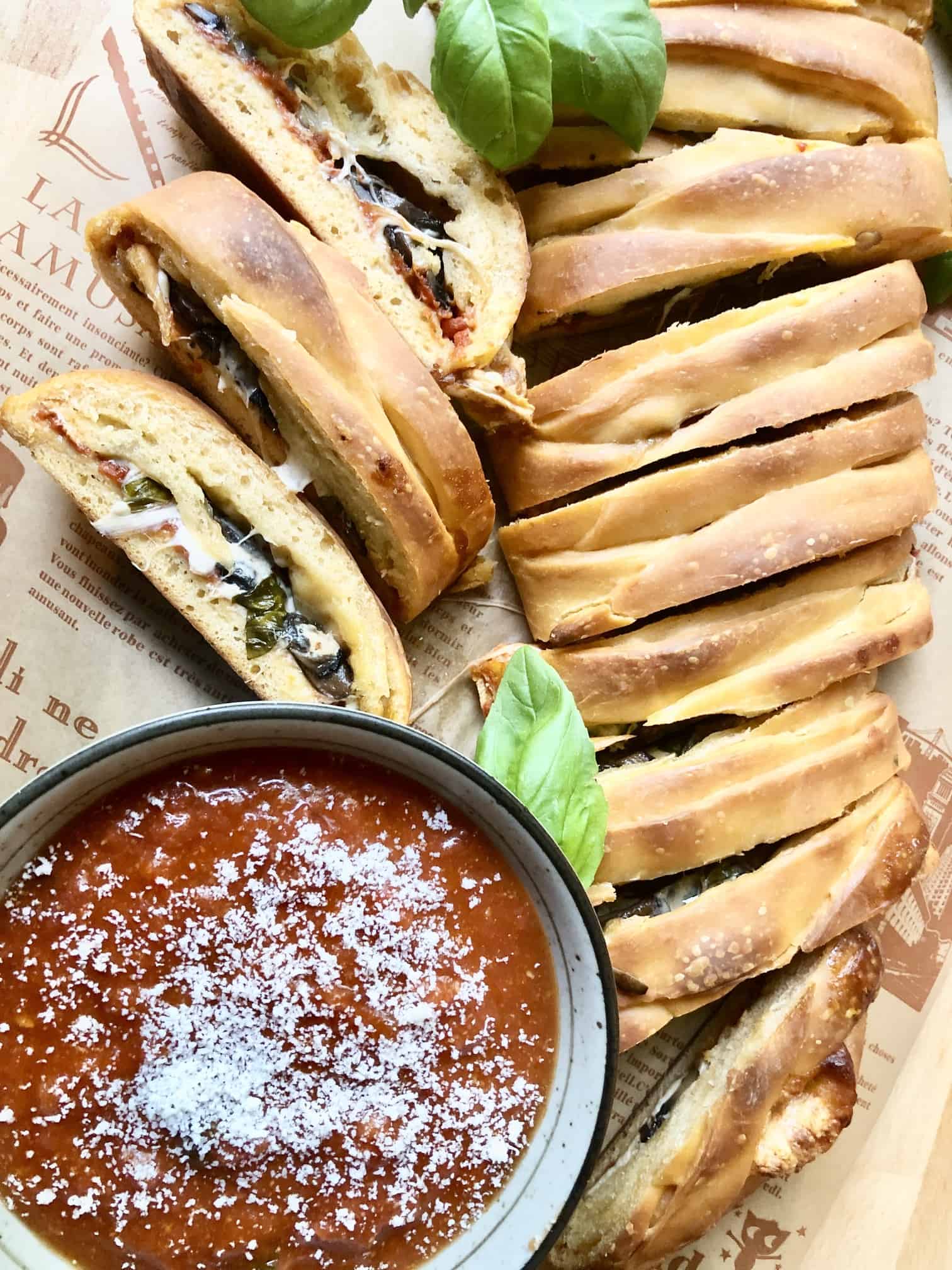 Pizza braid with basil & mushrooms