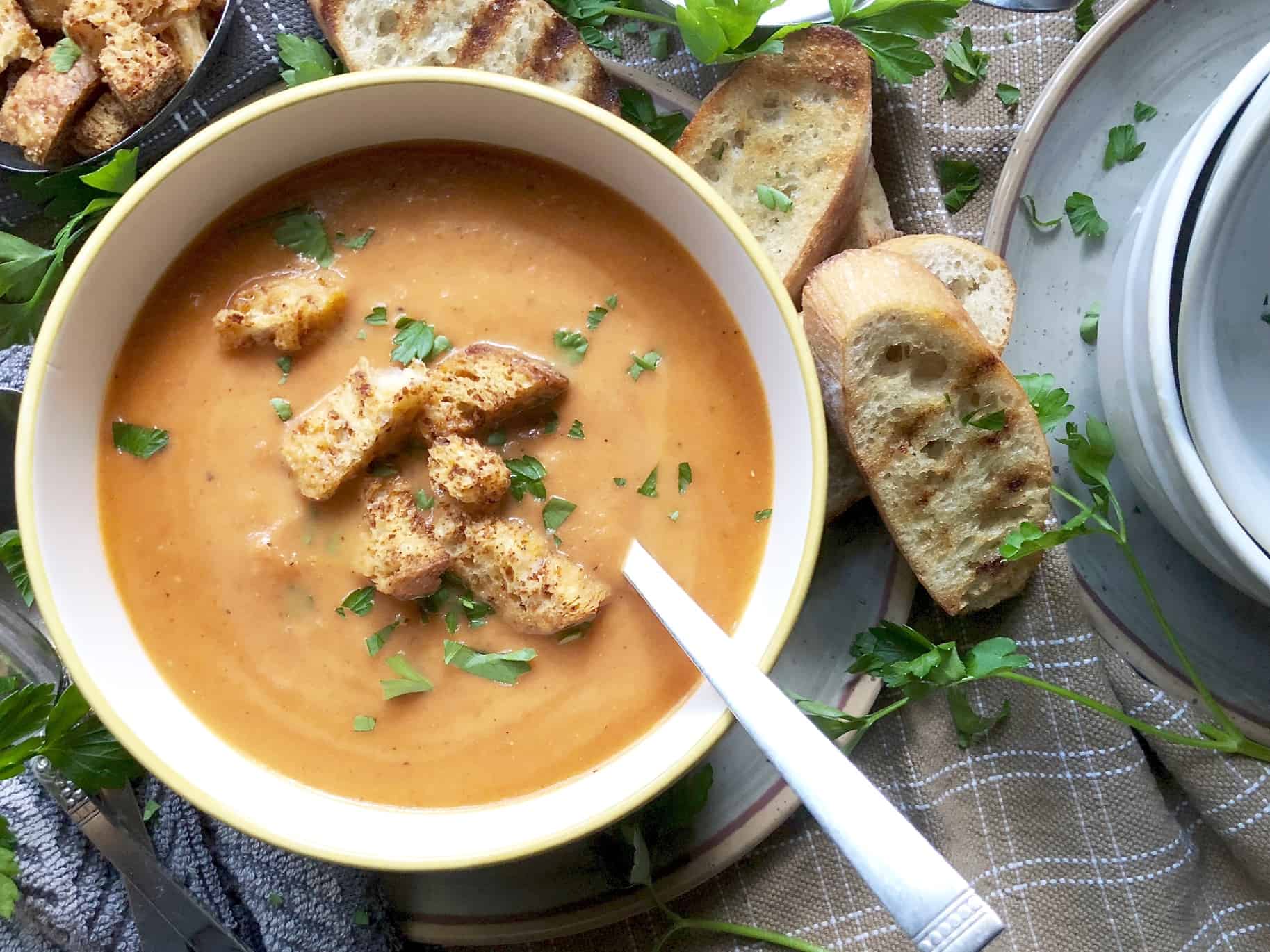 Creamy roasted tomato soup