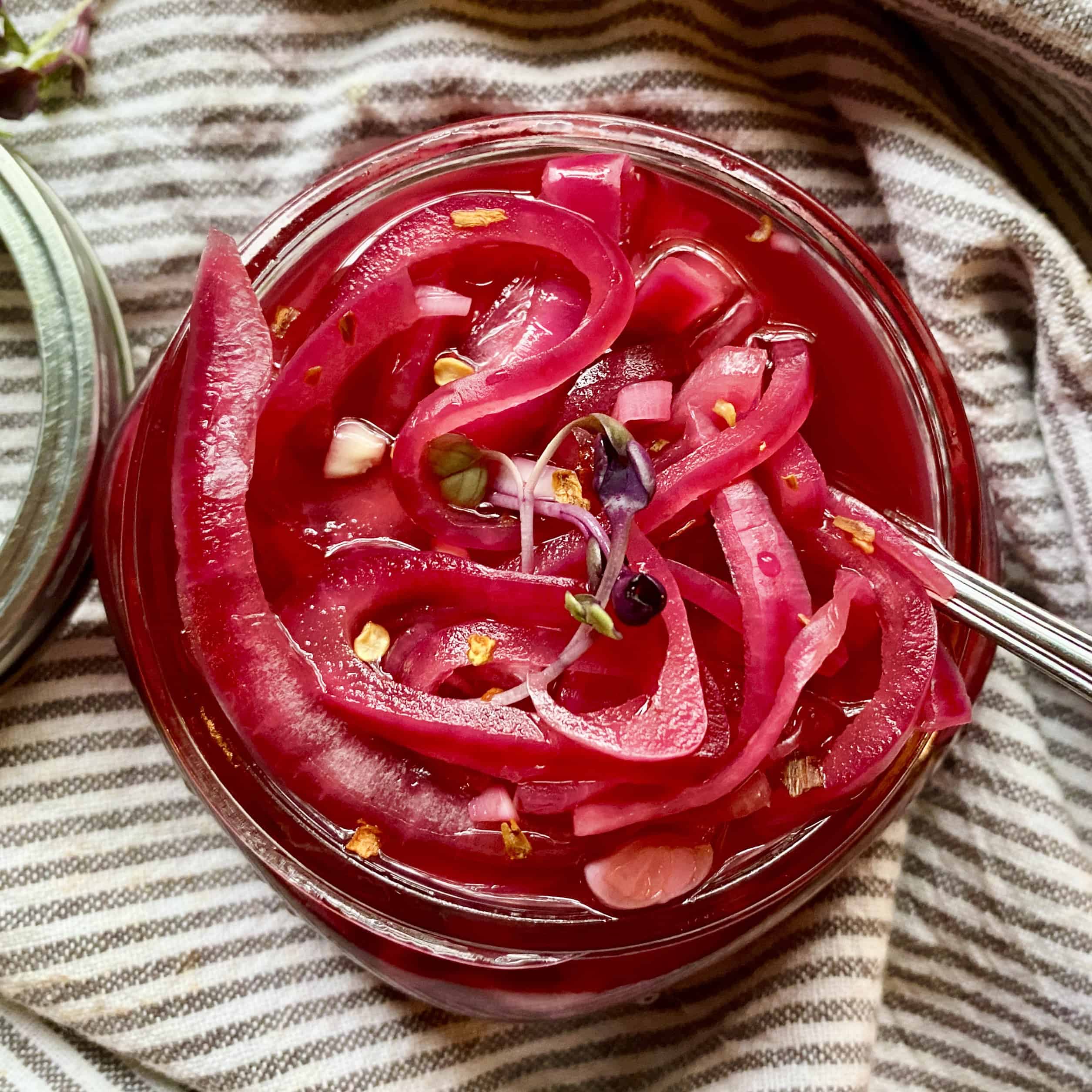 Flavorful Pickled Red Onions