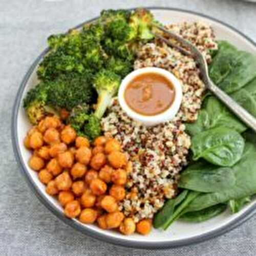Buddha bowl with roasted broccoli and chickpeas