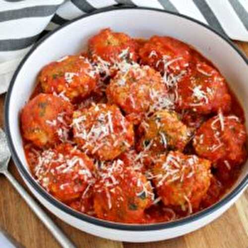 Sensational chicken meatballs in tomato sauce.