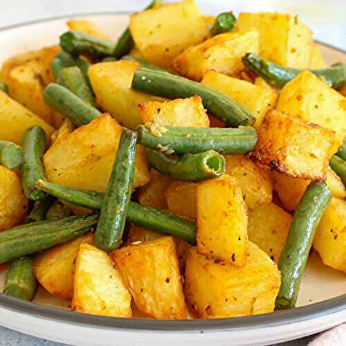 How to make roasted green beans with potatoes