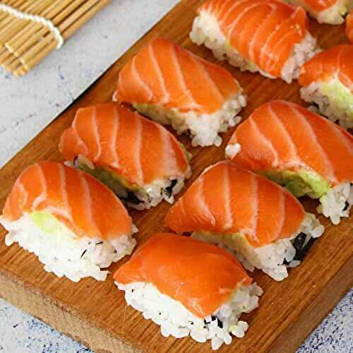 How to make salmon nigiri