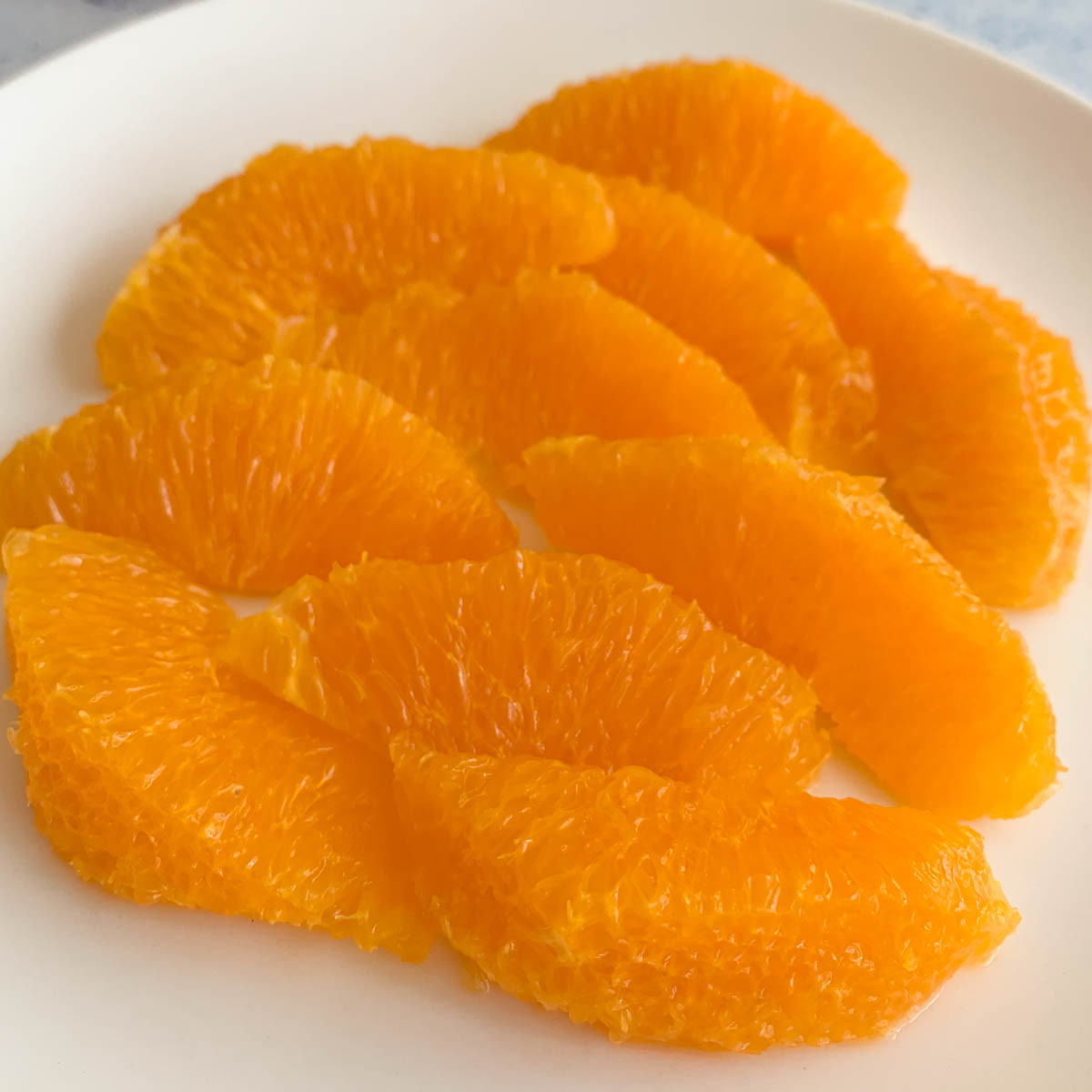 How to cut orange into segments