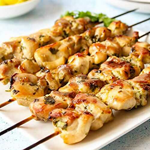 Marinated oven-baked chicken skewers