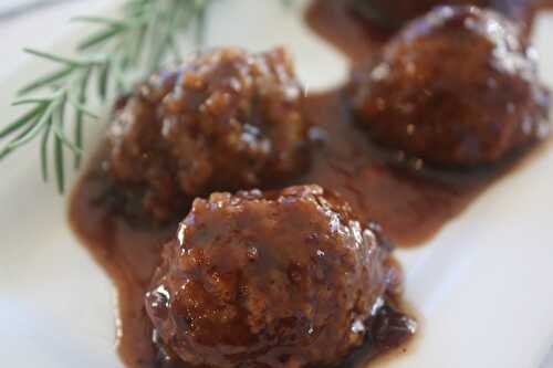 Cranberry Balsamic Glazed Turkey Meatballs