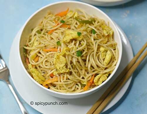 Egg noodles recipe (Chinese hakka style) | Egg chow mein recipe
