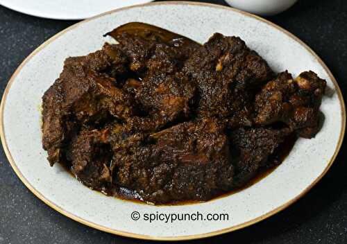Golbarir kosha mangsho - a Kolkata restaurant style mutton curry recipe