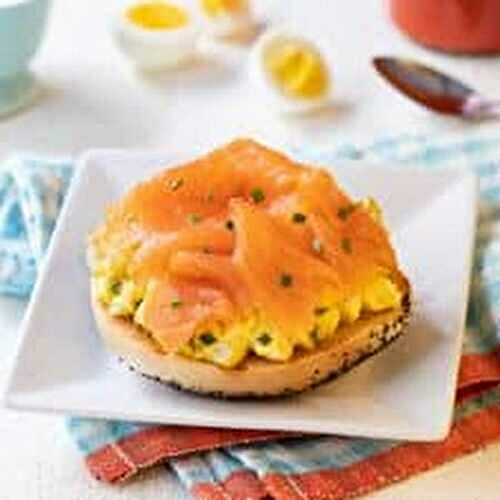 Toasted Bagels with Egg Salad and Smoked Salmon