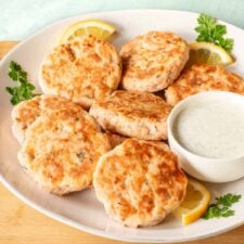 Salmon Patties (Easy Recipe)