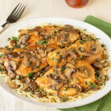 Easy Lemon Chicken Piccata with Mushrooms