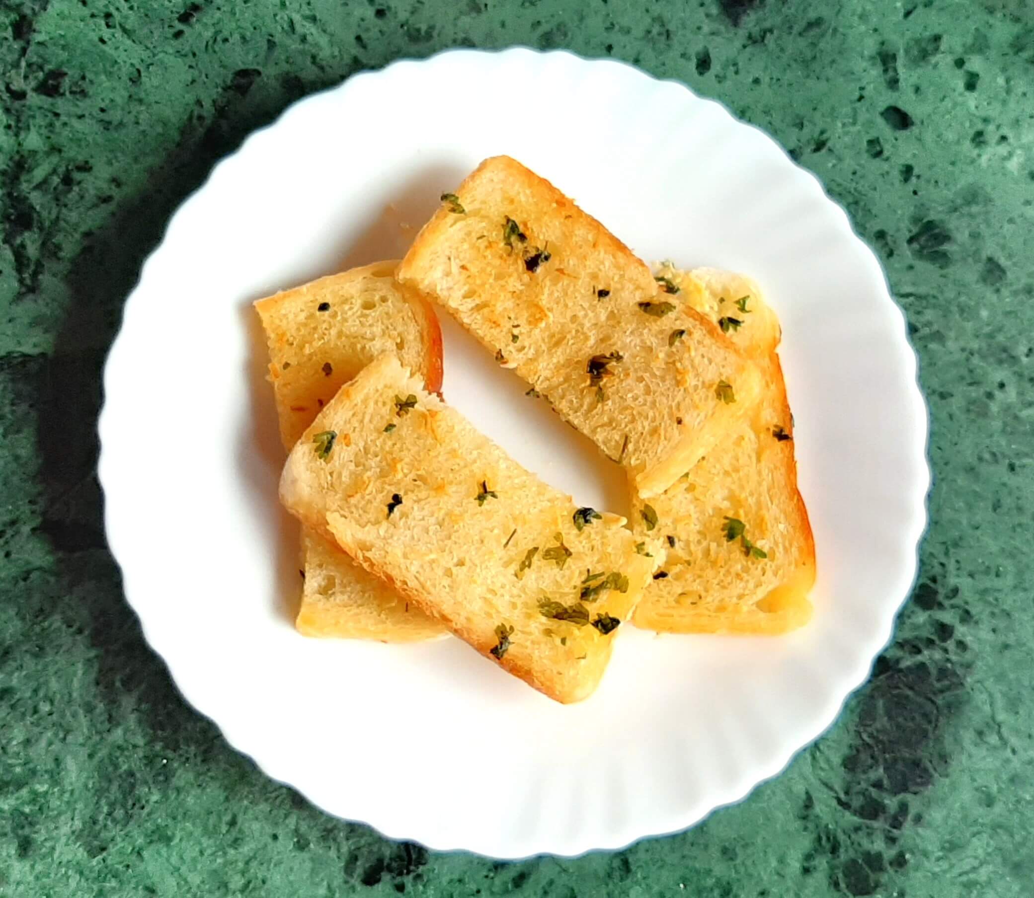 Easy Homemade Garlic Bread