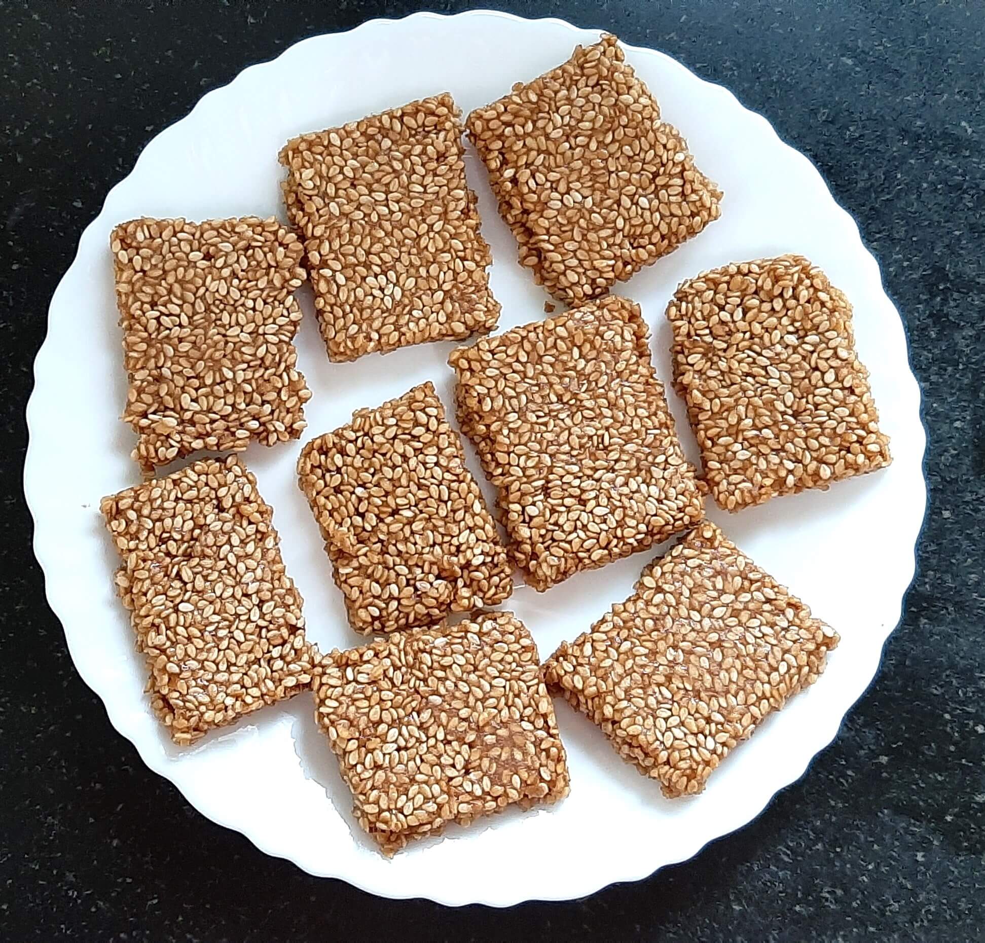Tilgul Chikki | Til Ki Chikki