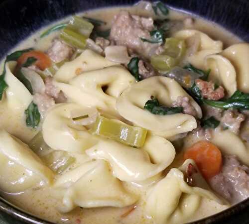 Sausage and Spinach Tortellini Soup