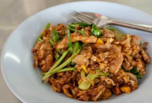 Pad See Ew (Thai Stir-Fried Noodles)