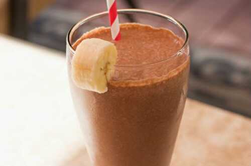 Chocolate Peanut Butter Smoothie Recipe – Awesome Cuisine