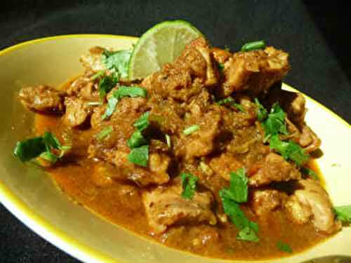 சிக்கன் காரைக்குடி - Chicken Karaikudi Recipe in Tamil