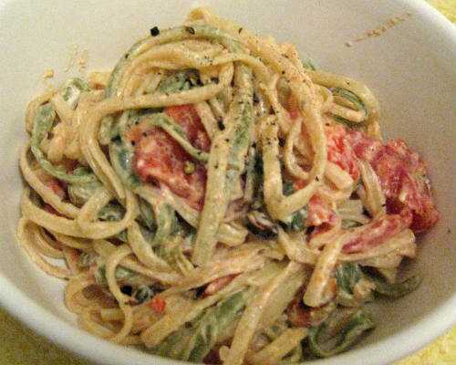 Creamy Basil and Tomato Pasta Recipe – Awesome Cuisine
