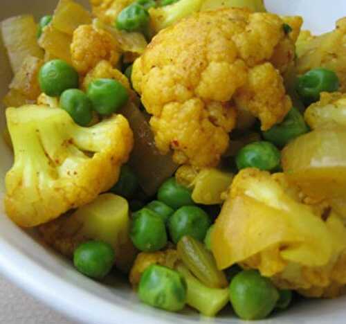 Curried Cauliflower and Peas Recipe – Awesome Cuisine
