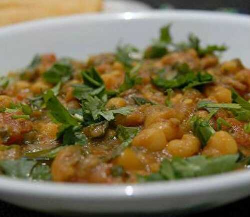 Lamb with Chickpeas (Mangsho Ghugni) Recipe – Awesome Cuisine