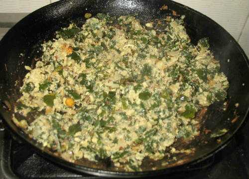 முருங்கைக்கீரை முட்டை பொரியல் - Drumstick Leaves Egg Poriyal Recipe in Tamil
