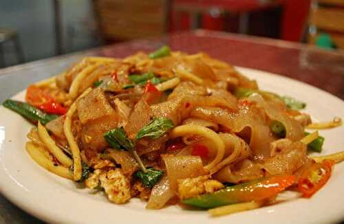 Pad Kee Mao (Drunken Noodles) Recipe – Awesome Cuisine