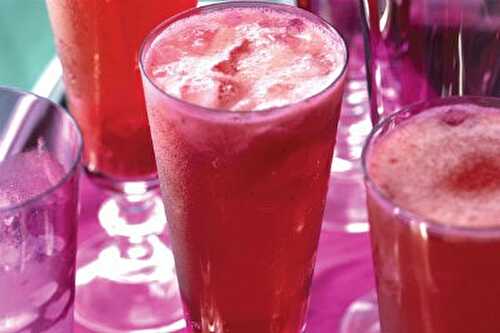 Strawberry Sparkling Wine Cocktail Recipe – Awesome Cuisine