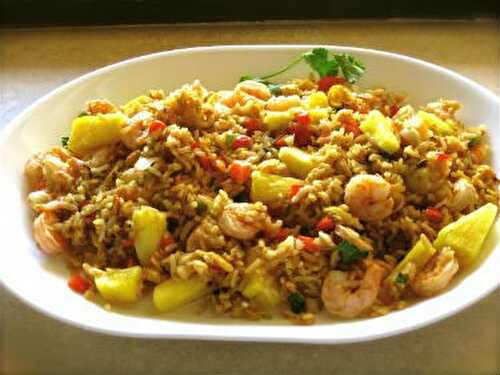 Thai Shrimp Fried Rice with Pineapple Recipe – Awesome Cuisine