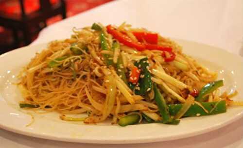 Veg Singapore Noodles Recipe – Awesome Cuisine