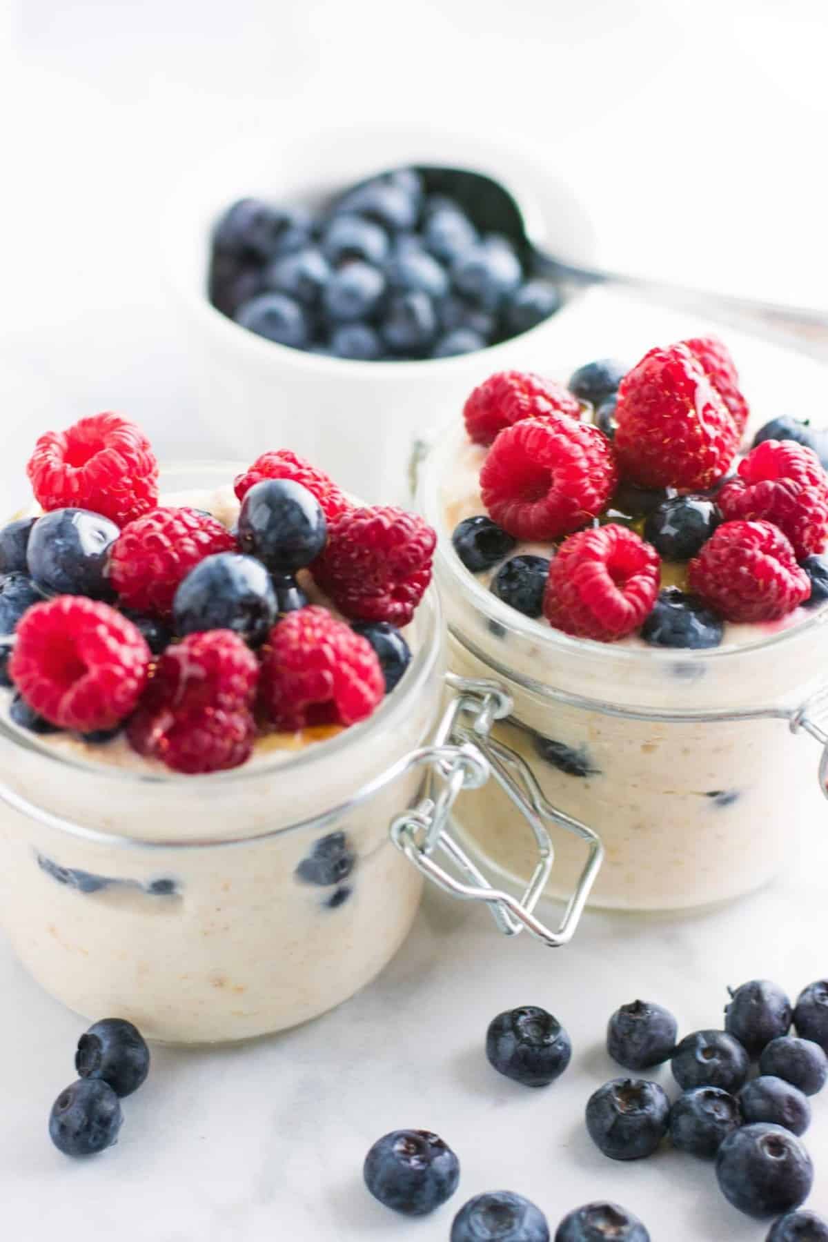 Berry Burst Overnight Oats