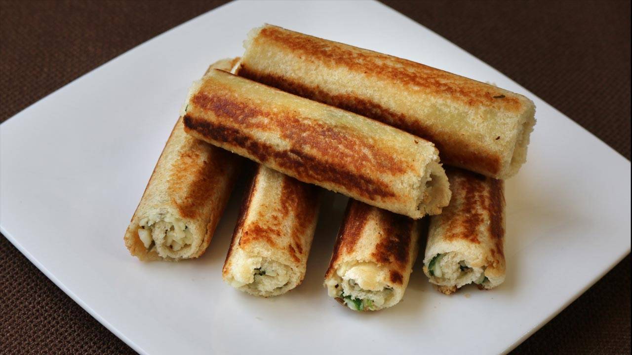Paneer Bread Rolls