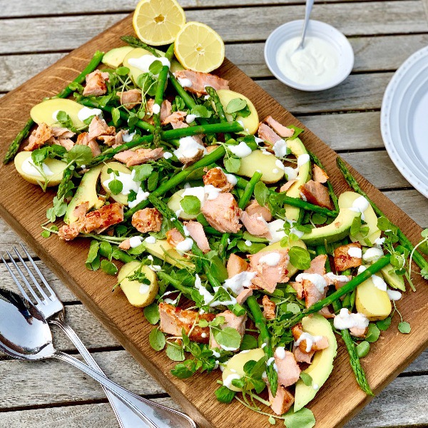 Smoked Salmon, Asparagus and Avocado Salad