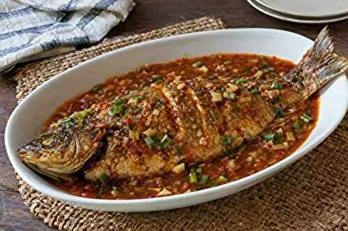 Braised Whole Fish in Chilli and Garlic Sauce