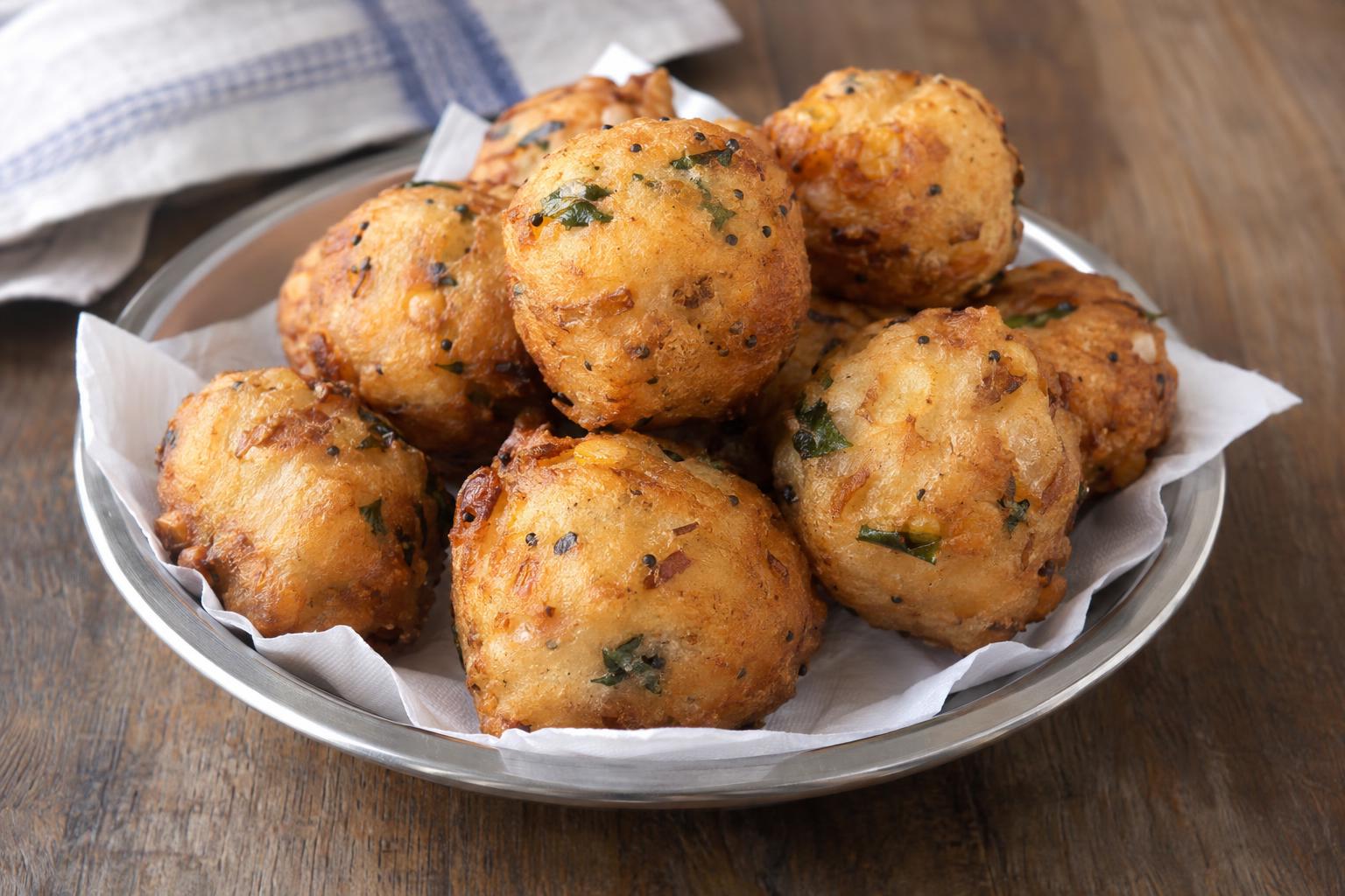 Puli Bongaralu (Masala Bonda)