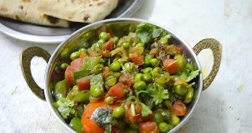 Easy Sabzi for Roti | Sabzi with Green Peas & Red Carrot 