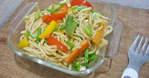 Hakka Egg -Vegetable Noodles 