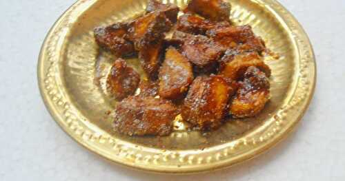 Sarkara Upperi | Jaggery Coated Banana | Onam Sadya Recipe
