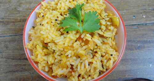 Tomato Rice | Left Over Rice Recipe | Easy Lunch Box