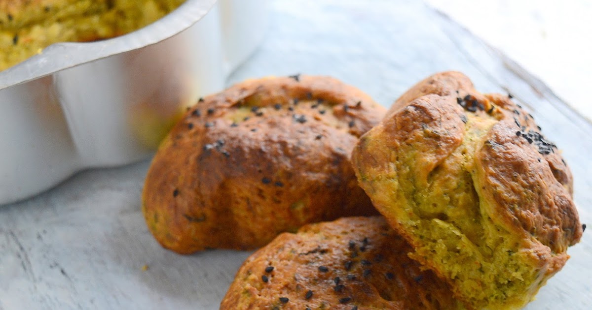 Spinach Buns | Masala Palak Pav | Healthy Pav/Bun