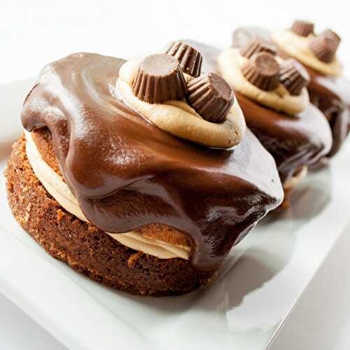Chocolate Banana Mini Cakes with Peanut Butter Frosting